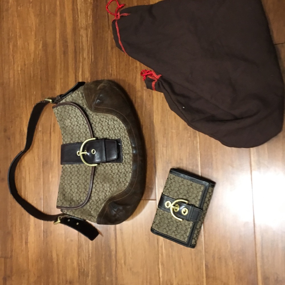 Coach purse and wallet